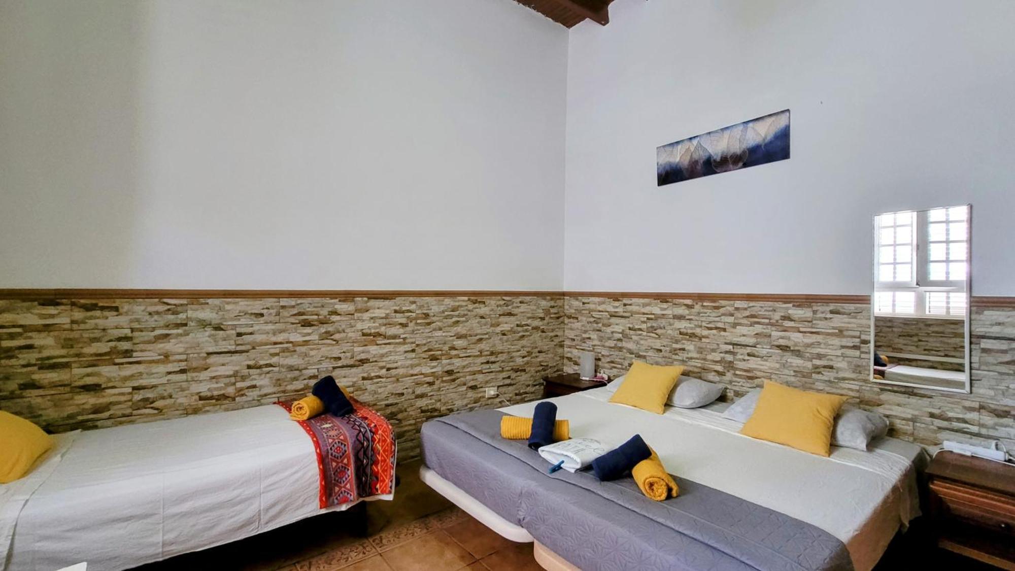 Eden Guesthouse Sardina Bagian luar foto