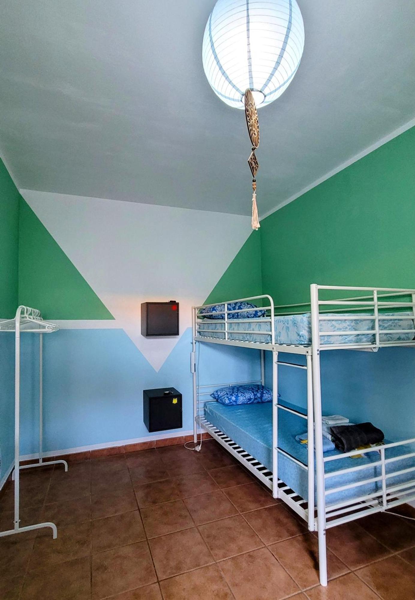 Eden Guesthouse Sardina Bagian luar foto
