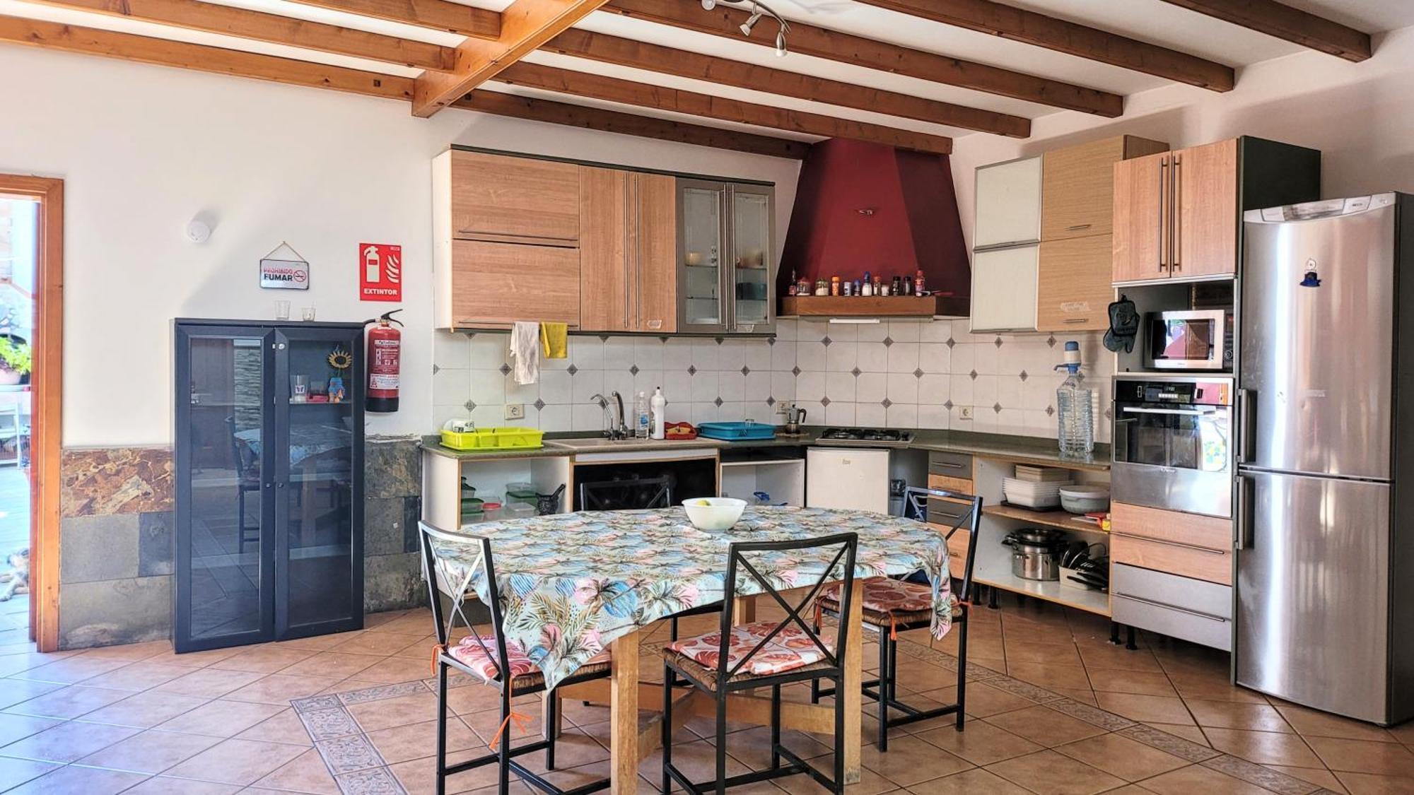 Eden Guesthouse Sardina Bagian luar foto