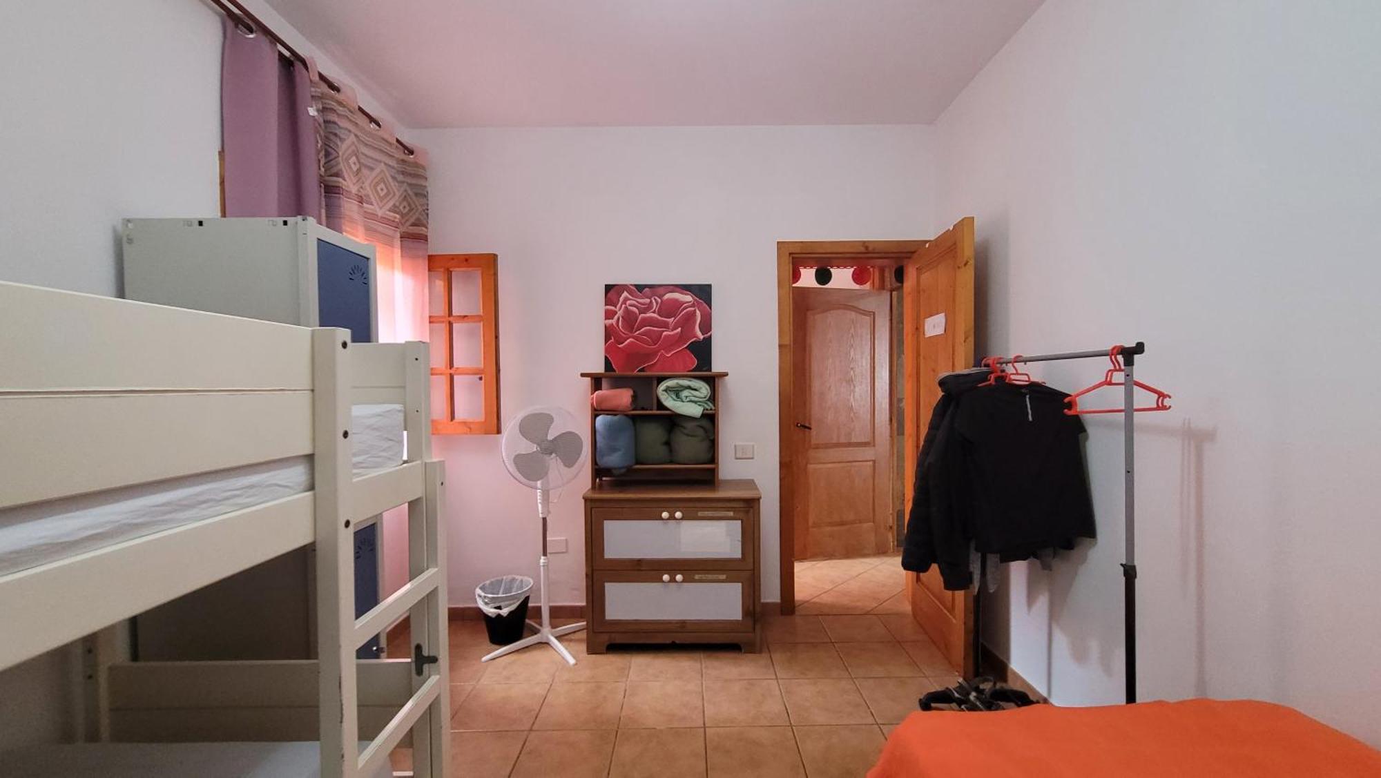 Eden Guesthouse Sardina Ruang foto